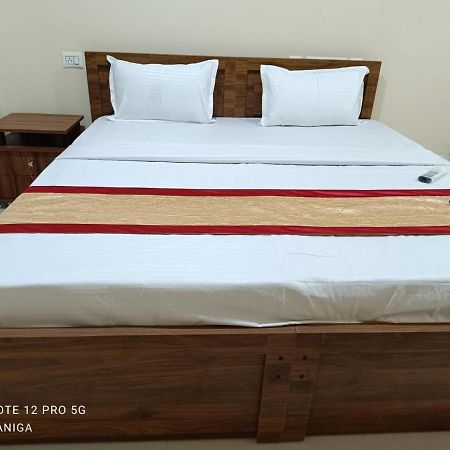 Premier Inn Lodge Mangalore Buitenkant foto