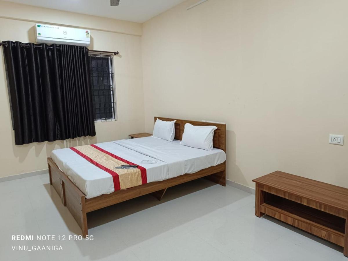 Premier Inn Lodge Mangalore Buitenkant foto