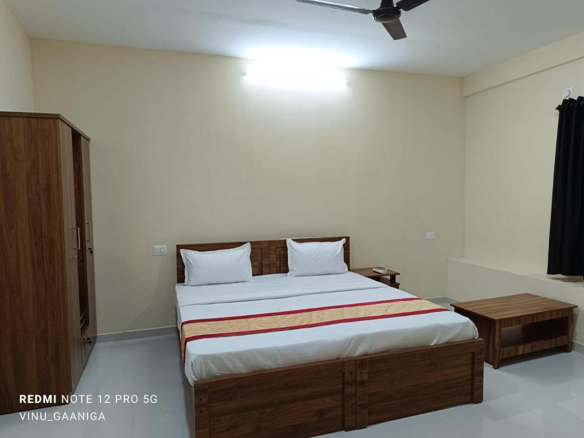 Premier Inn Lodge Mangalore Buitenkant foto