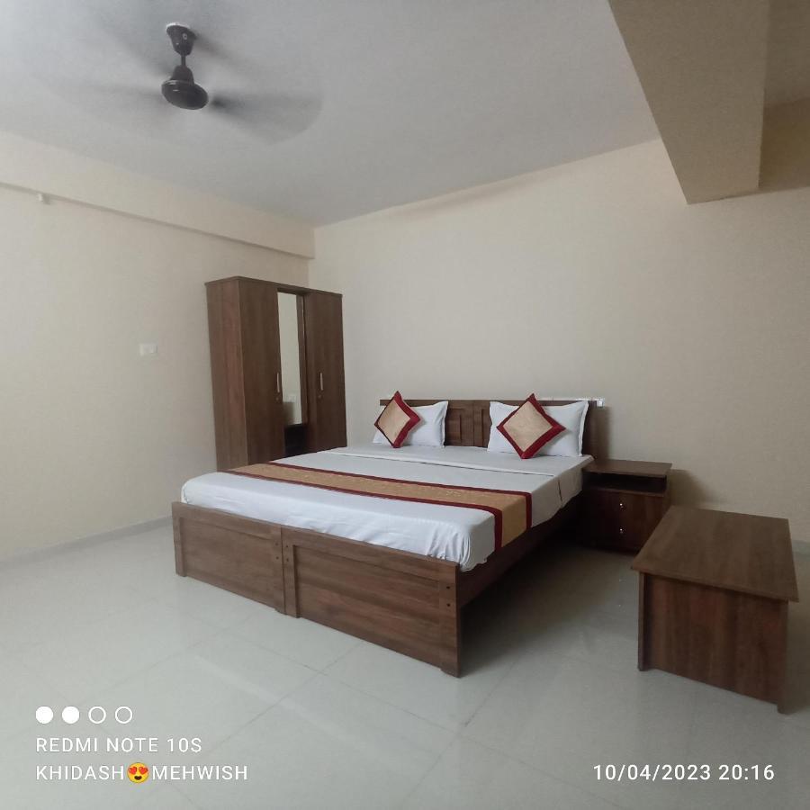 Premier Inn Lodge Mangalore Buitenkant foto