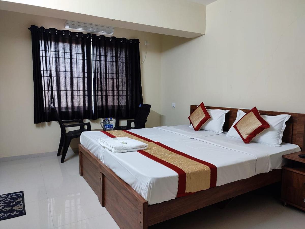 Premier Inn Lodge Mangalore Buitenkant foto