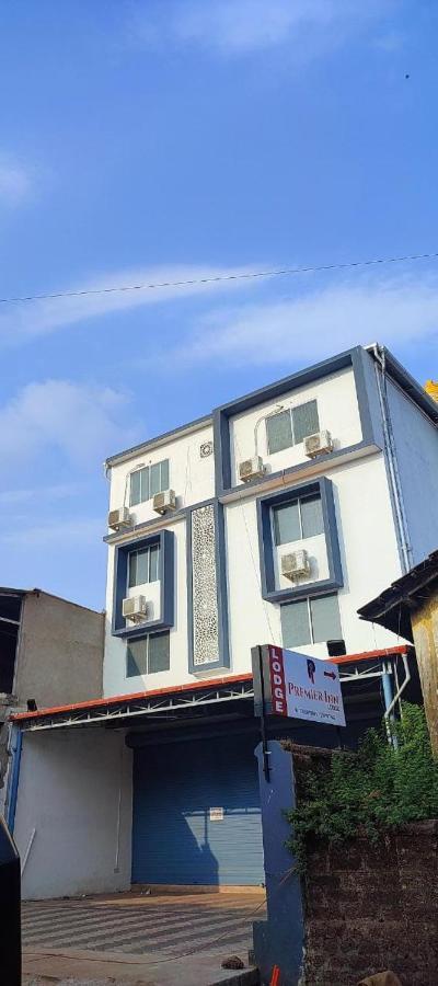 Premier Inn Lodge Mangalore Buitenkant foto